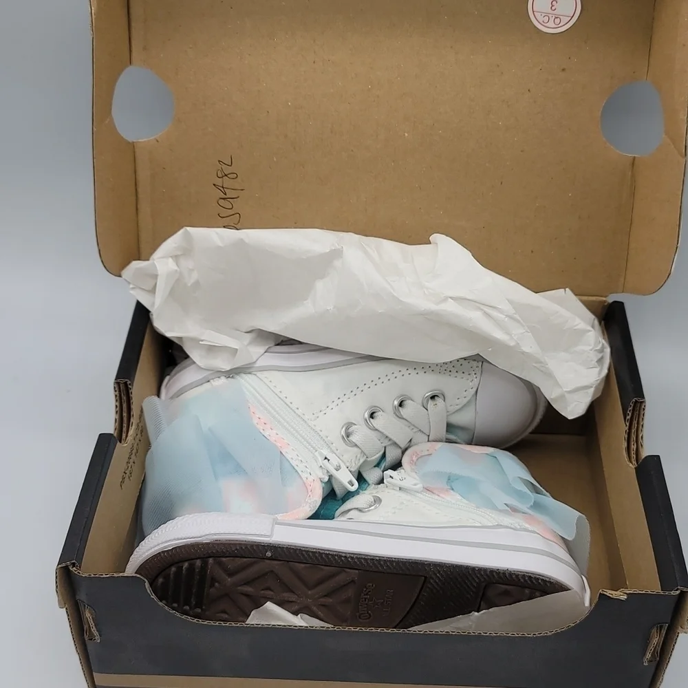 Converse ctas block party hi white / glacier infant size 7